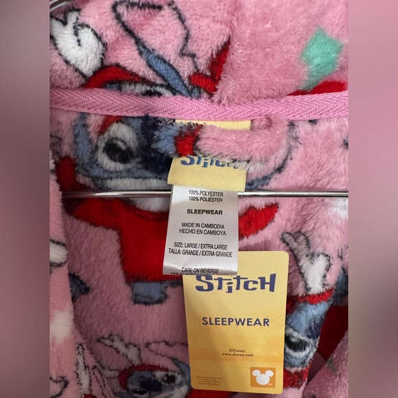 Pink Stitch Patterned Robe Christmas - Picture 2 of 3